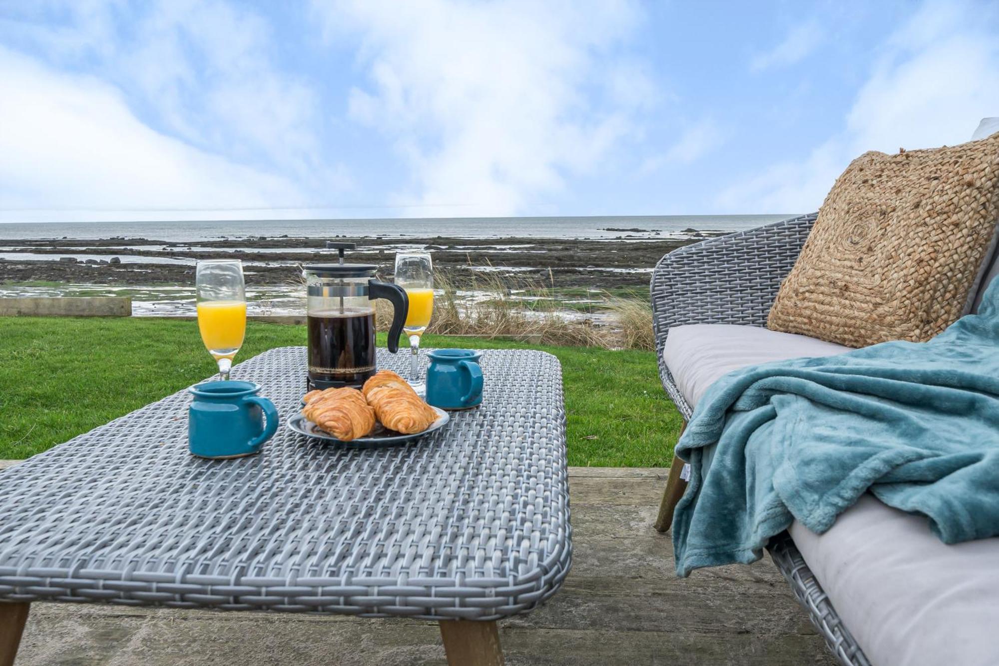 Holiday home Luxurious & Modern On-the-beach Family Retreat *